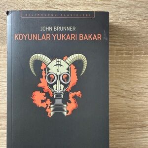 Koyunlar Yukarı Bakar by John Brunner turkish book